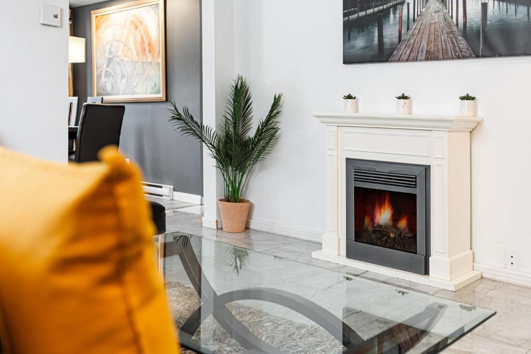 Photo of Livingroom in Terrebonne