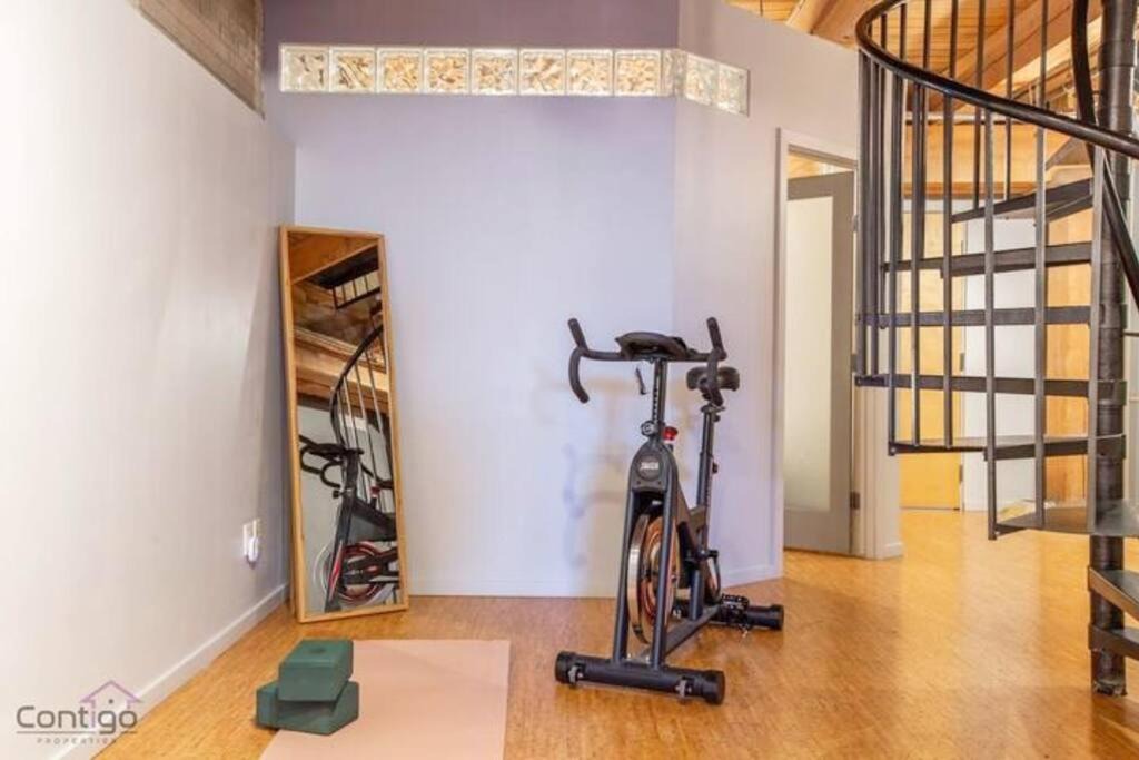 Photo of Livingroom in Downtown Edmonton