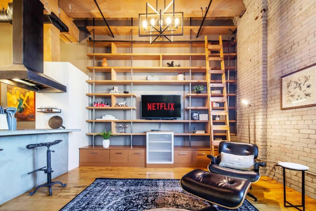 Photo of Livingroom in Downtown Edmonton