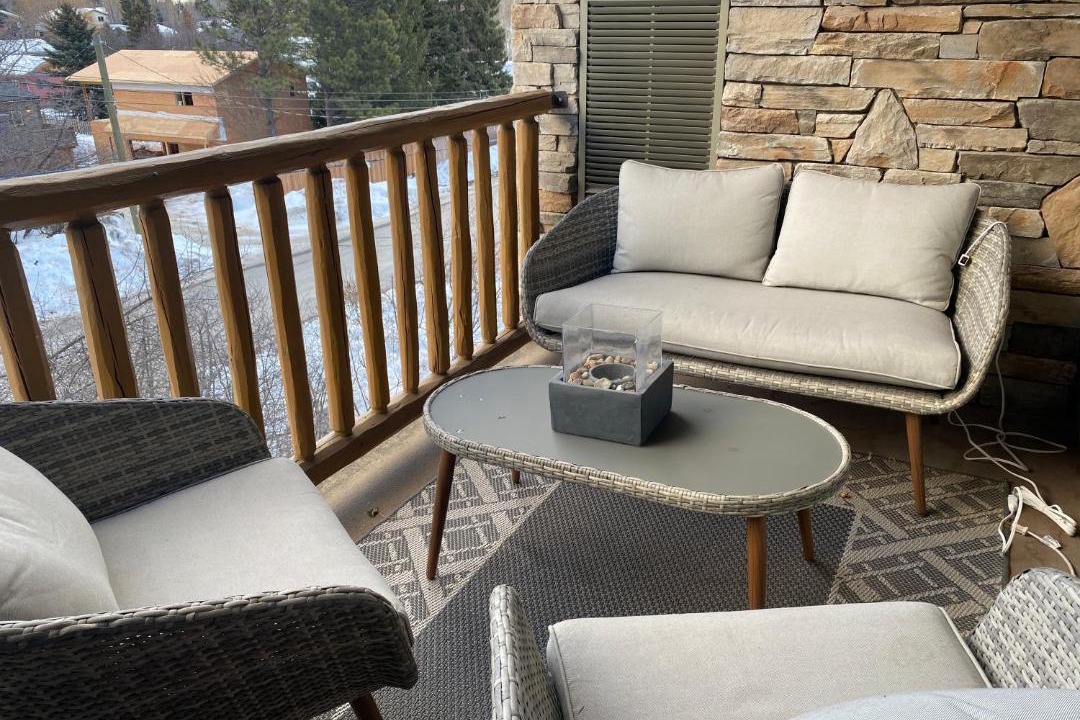 Photo of Patio Balcony in East Kootenay