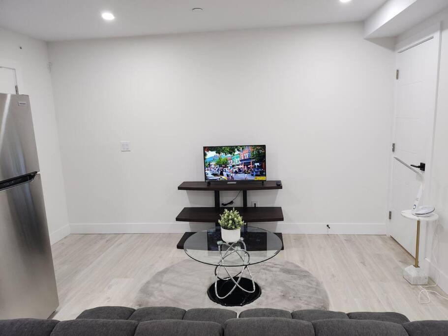 Photo of Livingroom in Mission