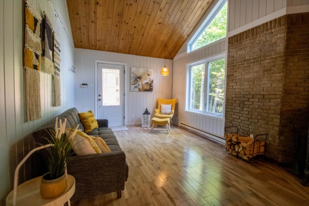 Photo of Livingroom in Lac-Sergent