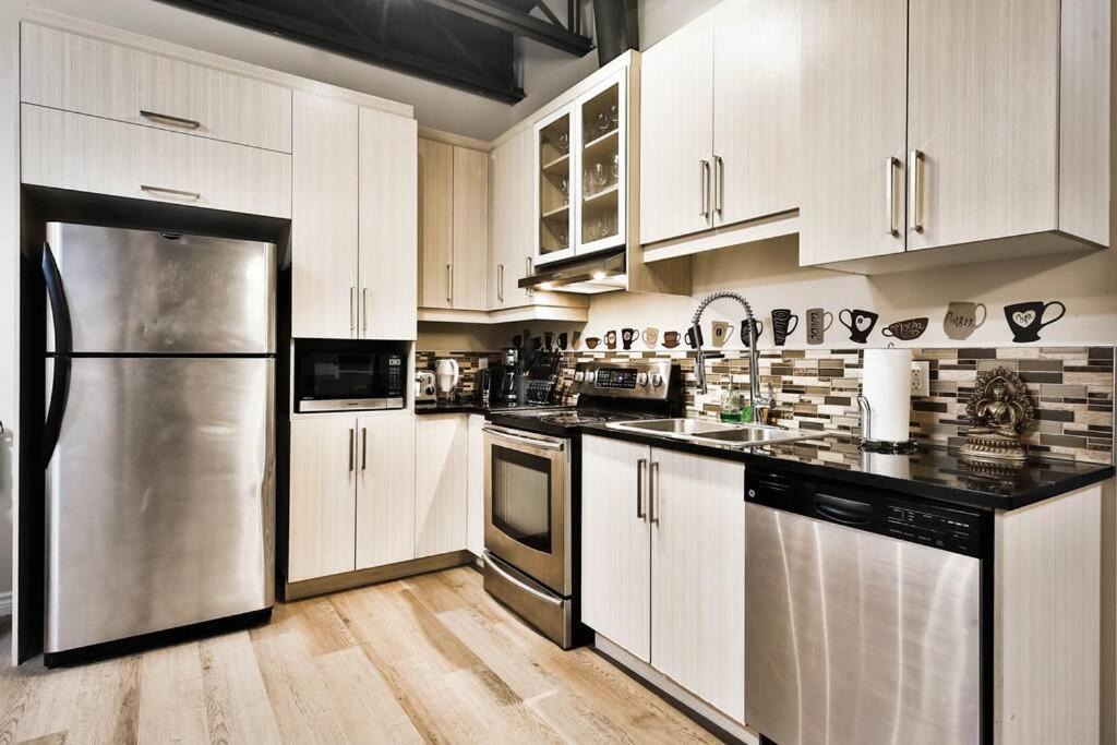 Photo of Kitchen in Quartier des Spectacles