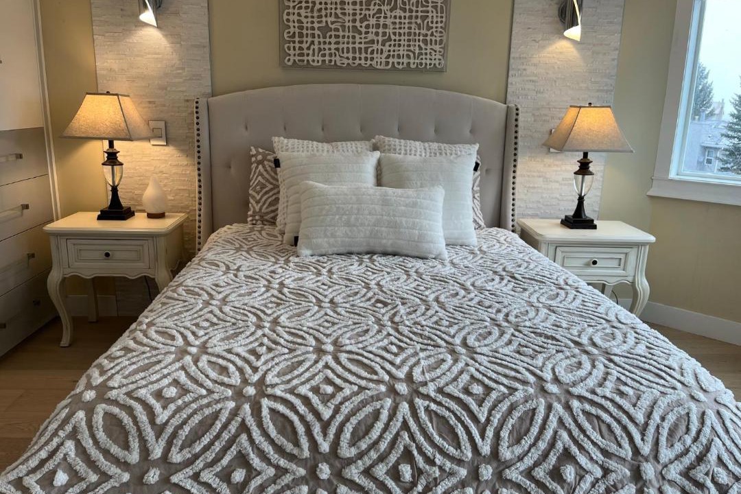 Photo of Bedroom in Signal Hill