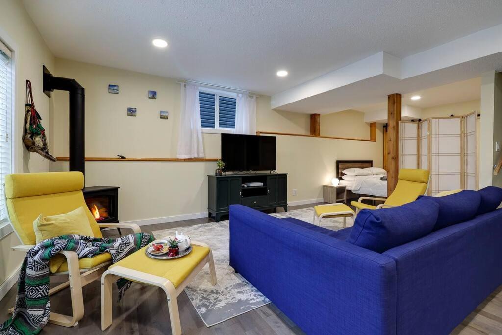 Photo of Livingroom in Cochrane