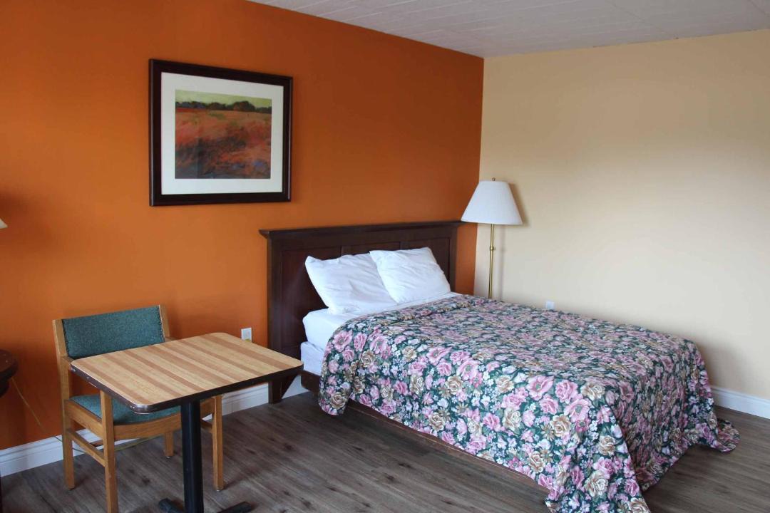 Photo of Bedroom in Kincardine