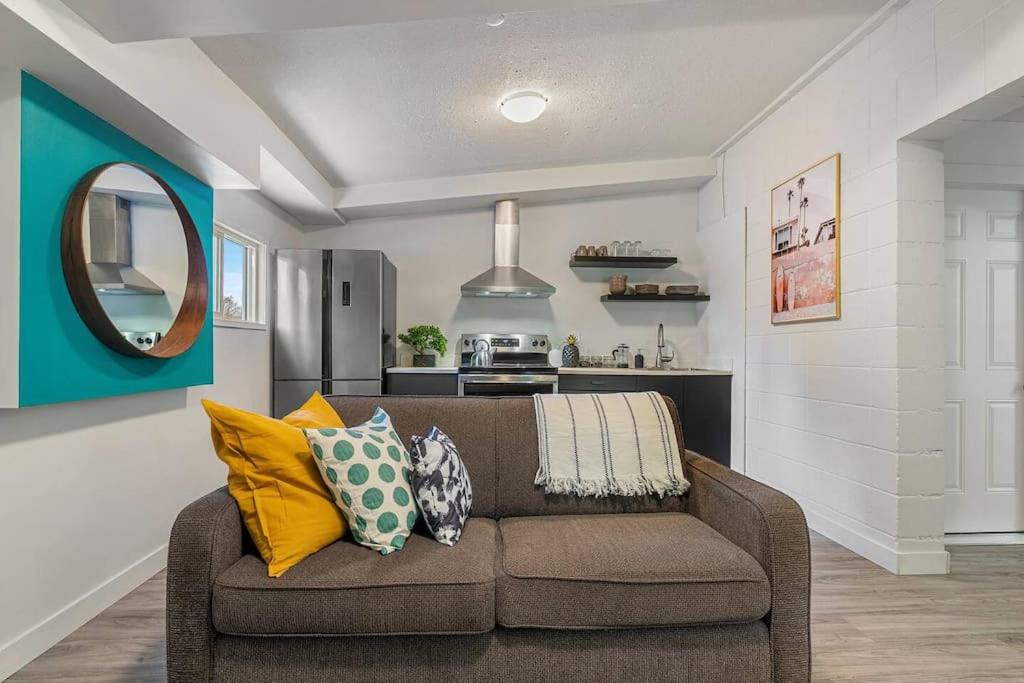 Photo of Livingroom in Sylvan Lake