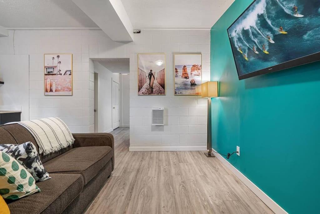 Photo of Livingroom in Sylvan Lake