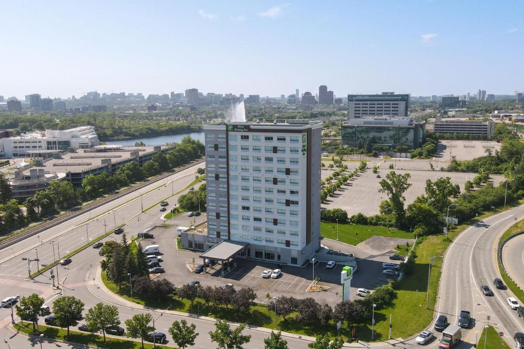 Photo of Buildings in District Saint - Raymond - Vanier