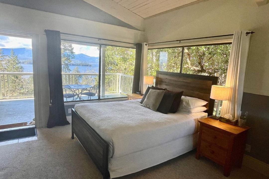 Photo of Bedroom in Salt Spring Island