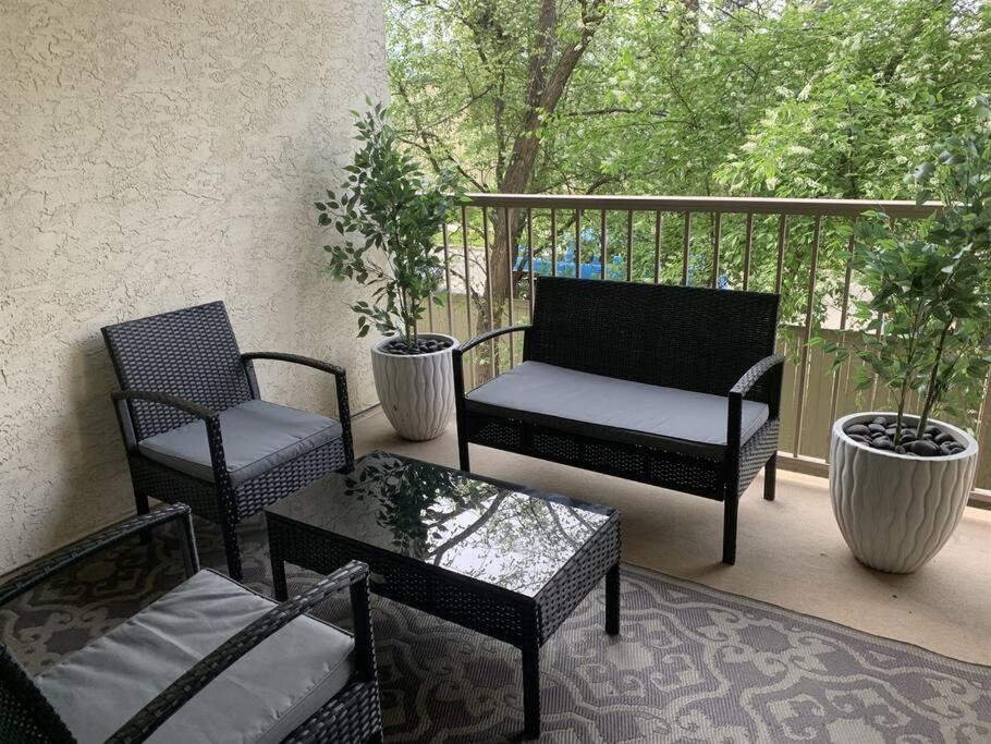 Photo of Patio Balcony in North Central Edmonton