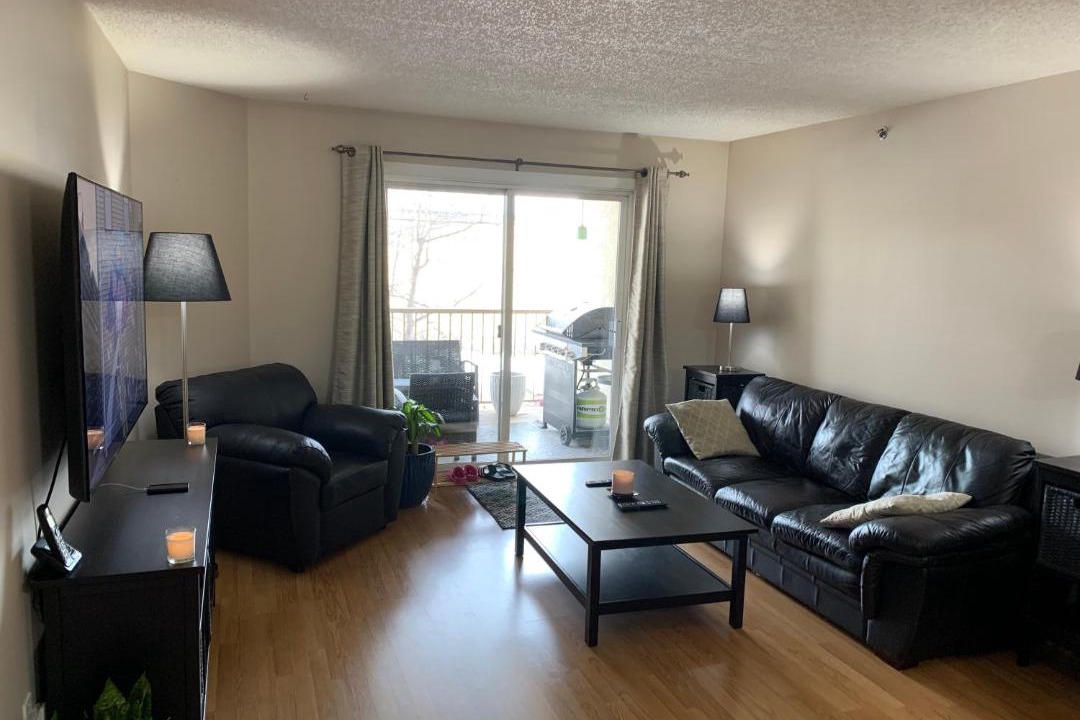 Photo of Livingroom in North Central Edmonton