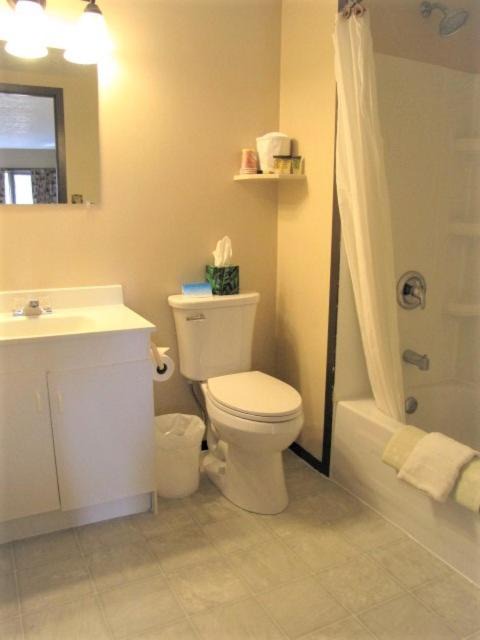 Photo of Bathroom in Mountain View