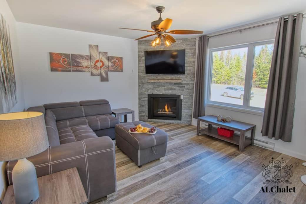 Photo of Livingroom in Petite-Riviere-Saint-Francois