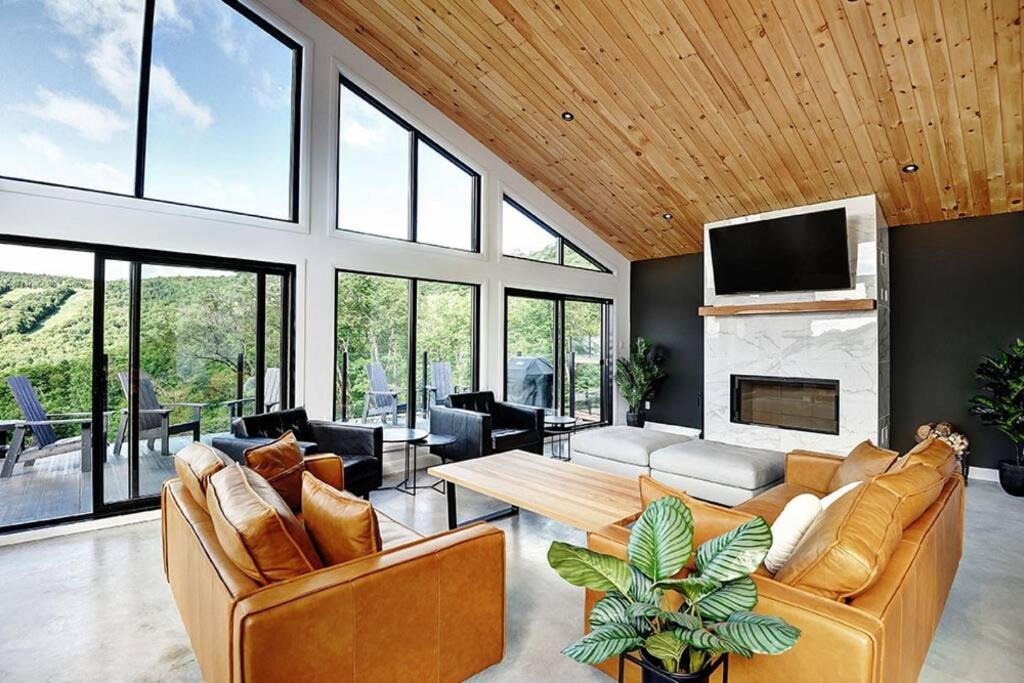 Photo of Livingroom in Stoneham