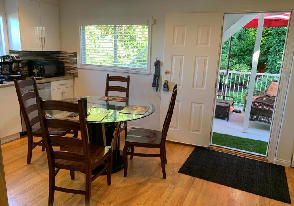 Photo of Kitchen in Central Lonsdale
