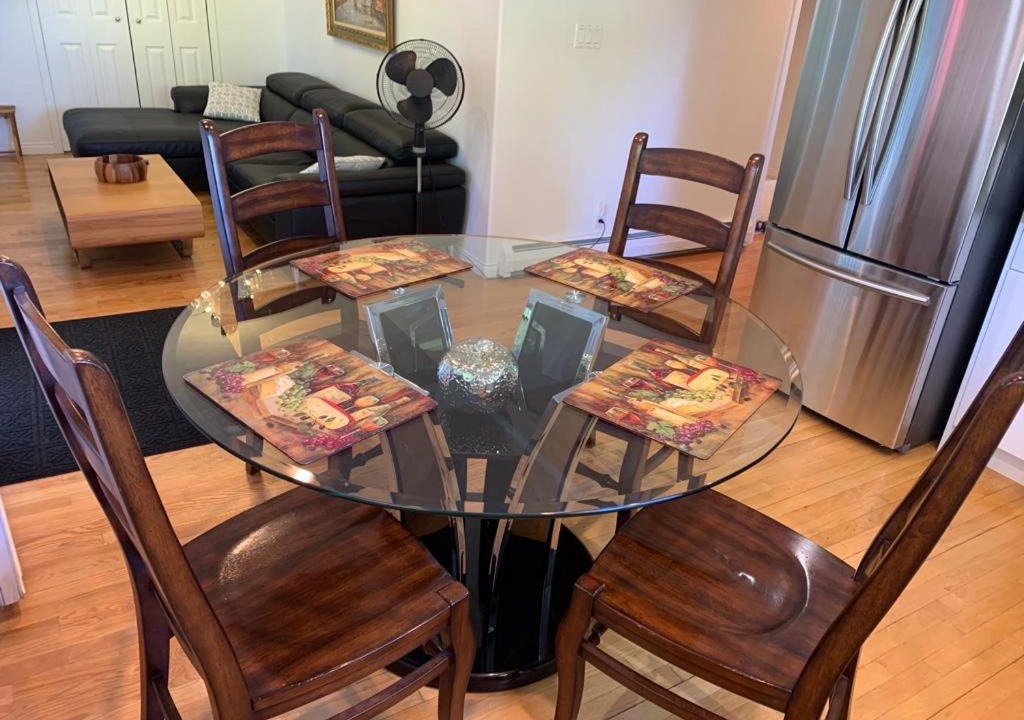 Photo of Kitchen in Central Lonsdale