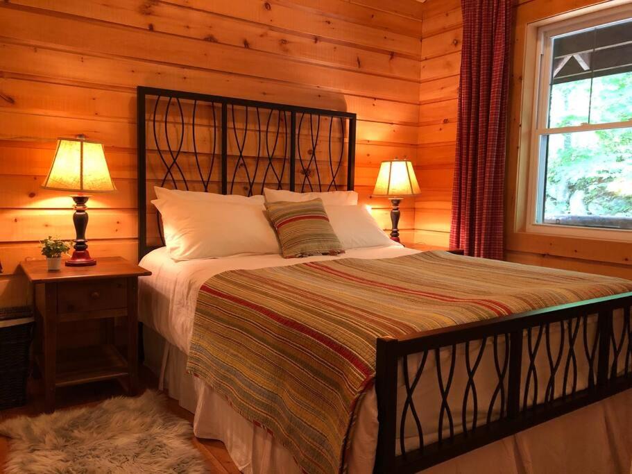 Photo of Bedroom in Val-des-Lacs
