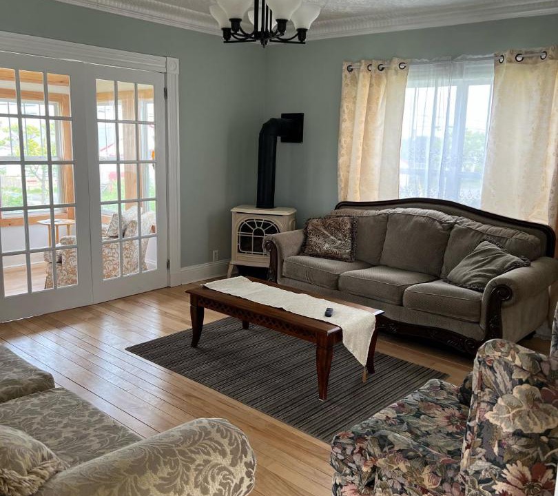 Photo of Livingroom in Lower Woods Harbour