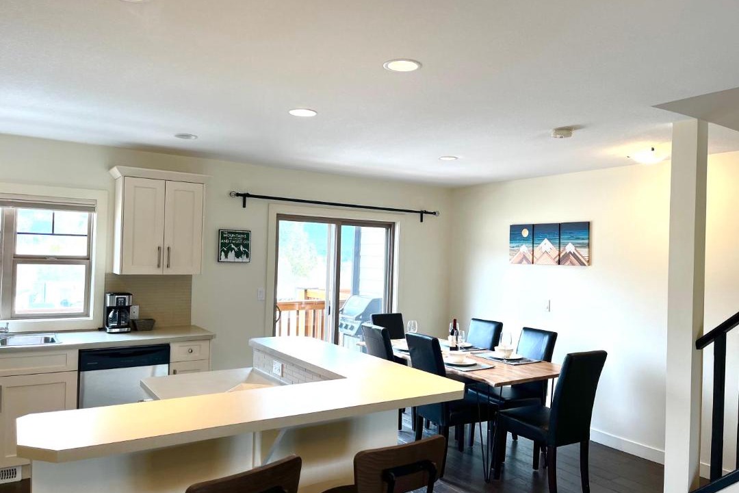 Photo of Livingroom in East Kootenay