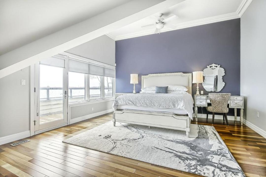 Photo of Bedroom in Alcona