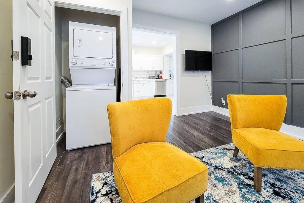 Photo of Livingroom in Hamilton