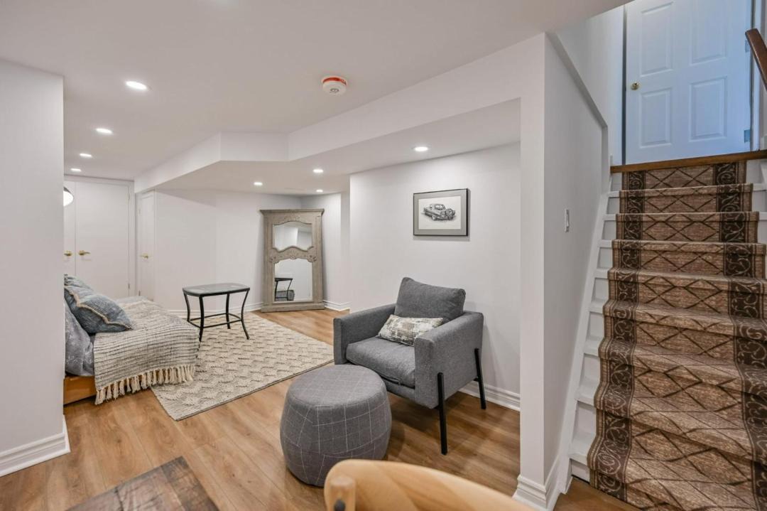 Photo of Livingroom in Burlington