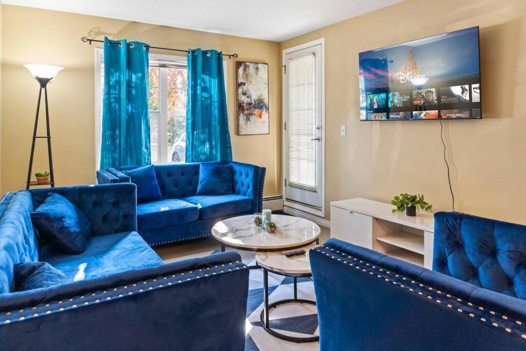 Photo of Livingroom in Southwest Edmonton