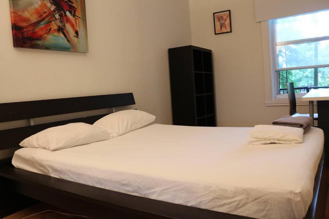 Photo of Bedroom in De Lorimier