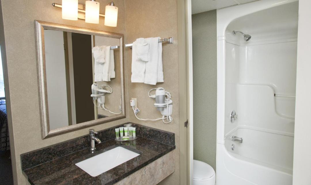 Photo of Bathroom in Fallsview