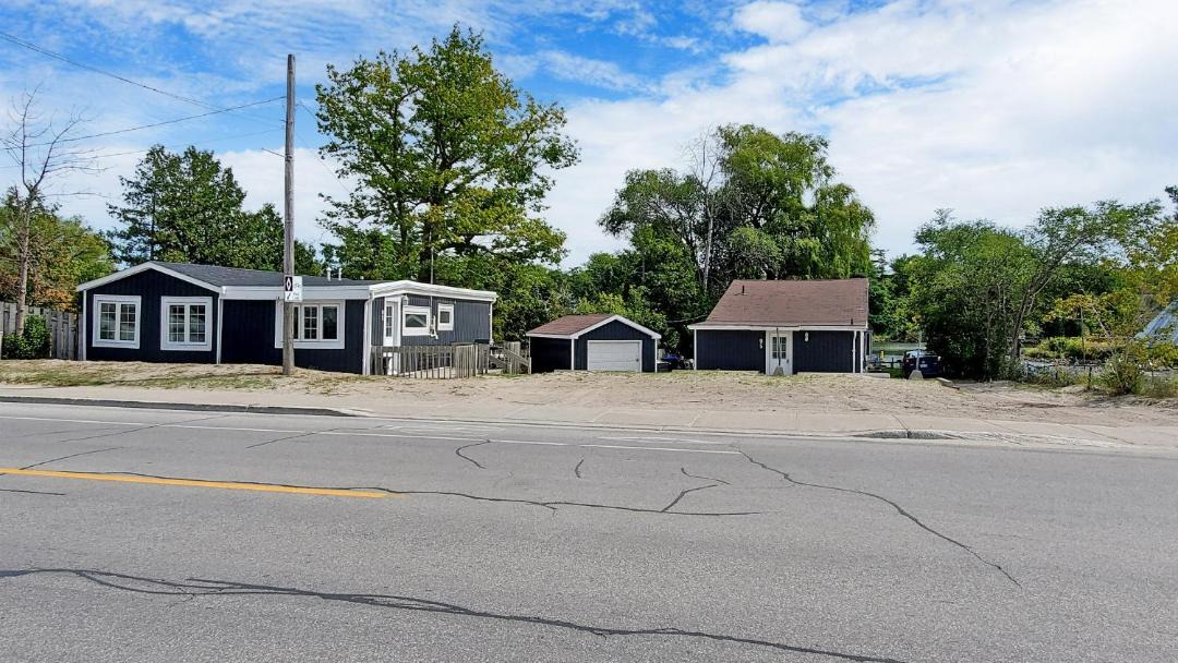 Photo of Buildings in Wasaga Beach