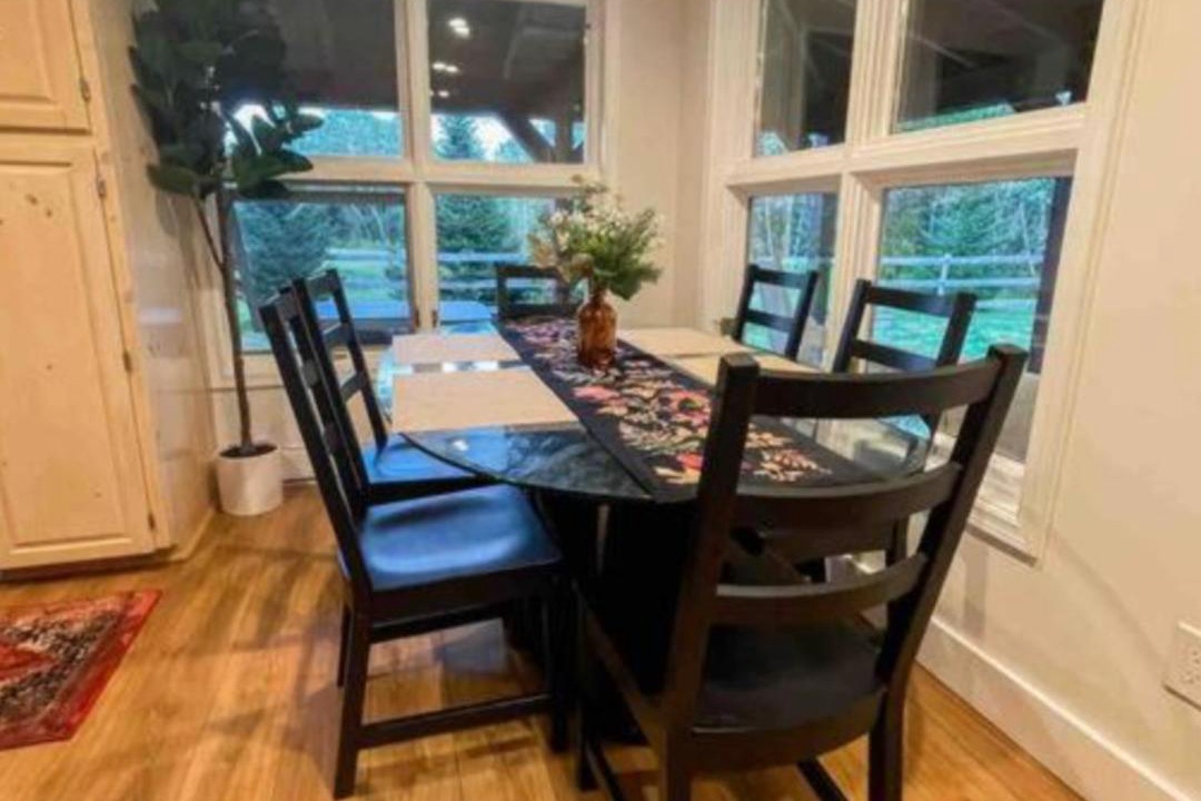 Photo of Livingroom in Hubley