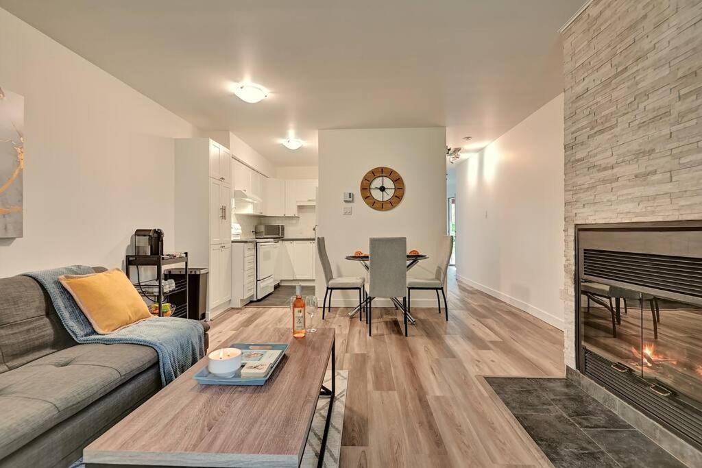 Photo of Livingroom in Magog