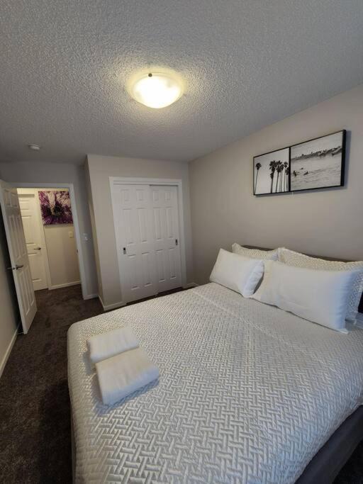 Photo of Bedroom in Northwest Calgary