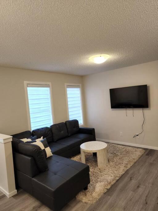 Photo of Livingroom in Northwest Calgary