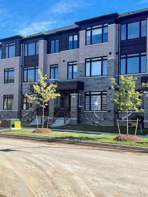 Photo of Buildings in Brampton