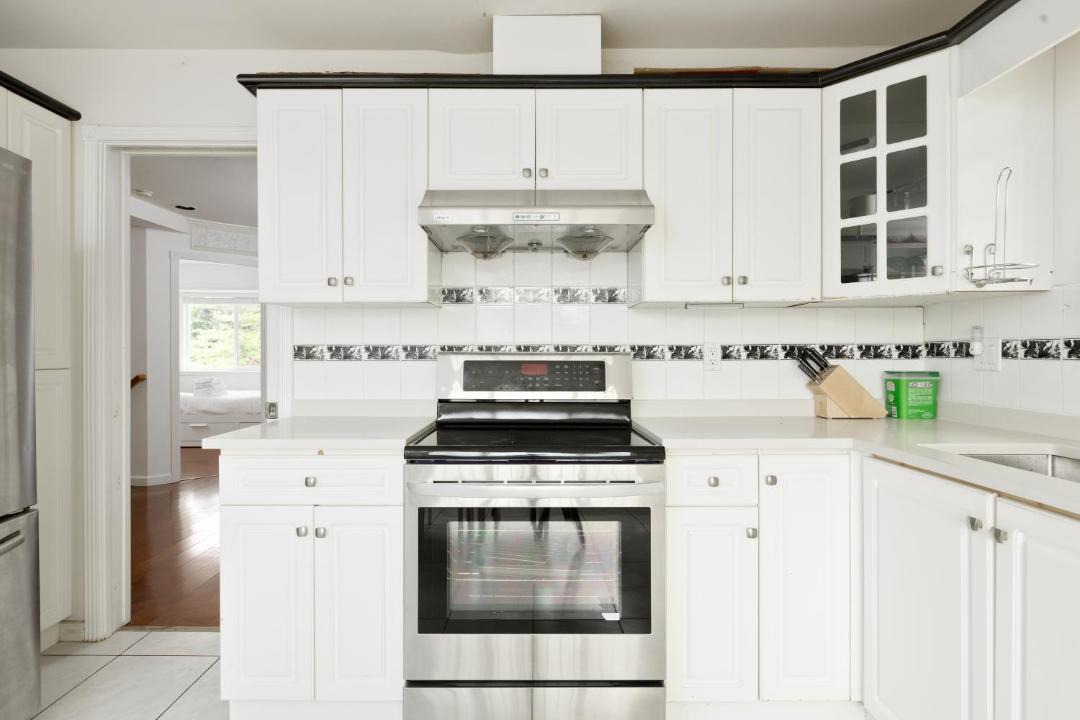 Photo of Kitchen in Renfrew-Collingwood
