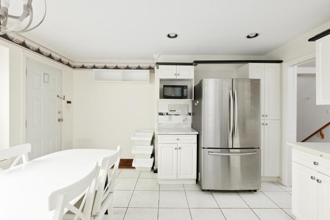 Photo of Bathroom in Renfrew-Collingwood
