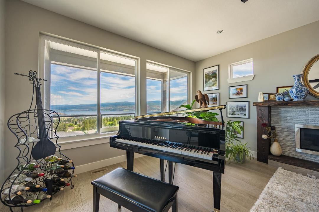 Photo of Livingroom in Central Okanagan