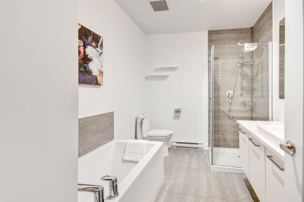 Photo of Bathroom in Old Ottawa East