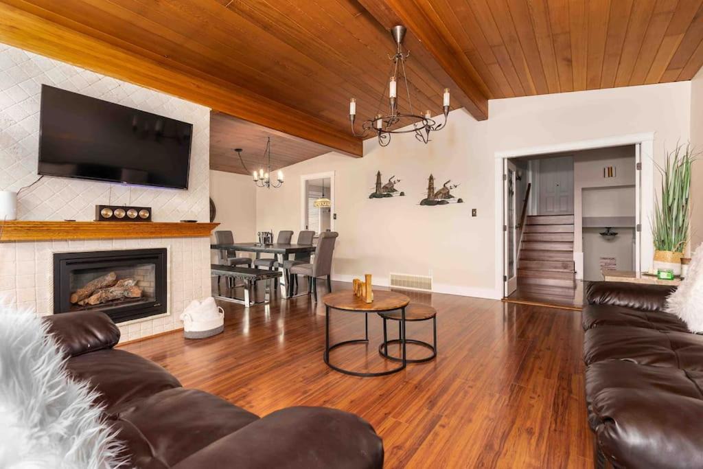 Photo of Livingroom in Abbotsford