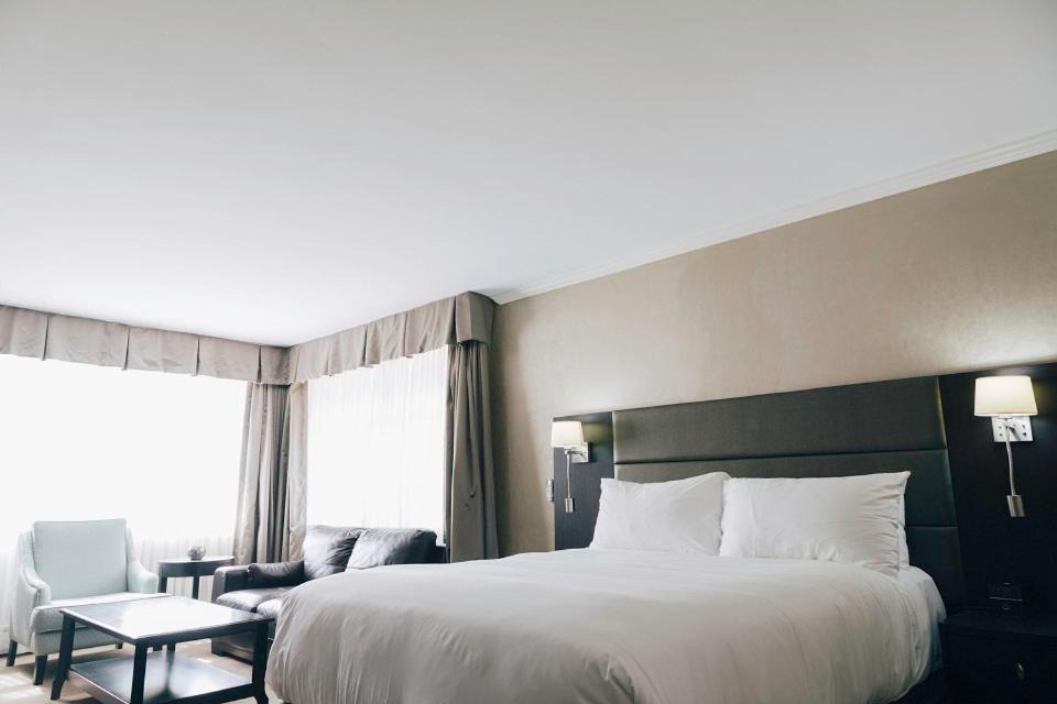 Photo of Bedroom in Queens Square