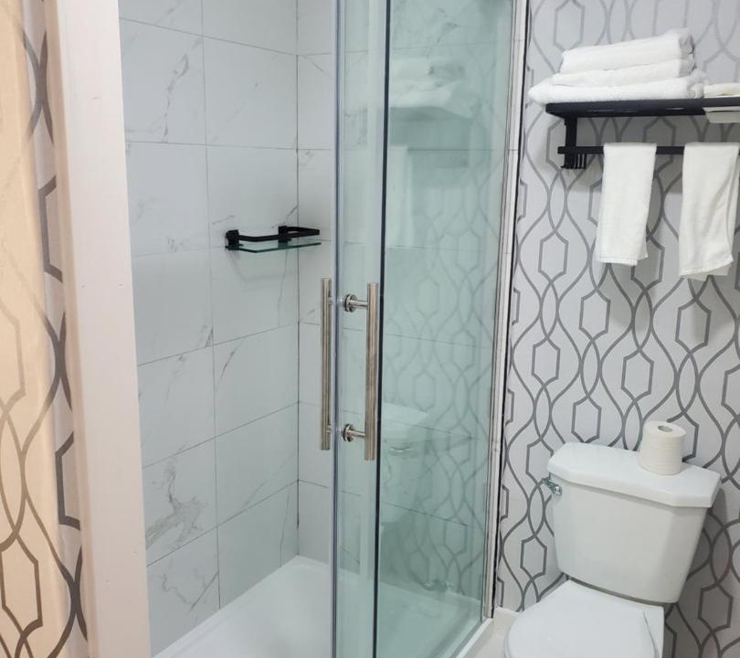 Photo of Bathroom in South Clearbrook