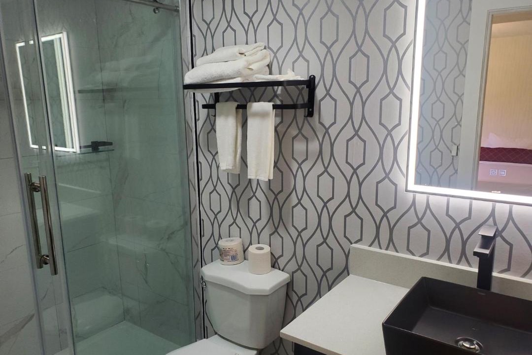 Photo of Bathroom in South Clearbrook