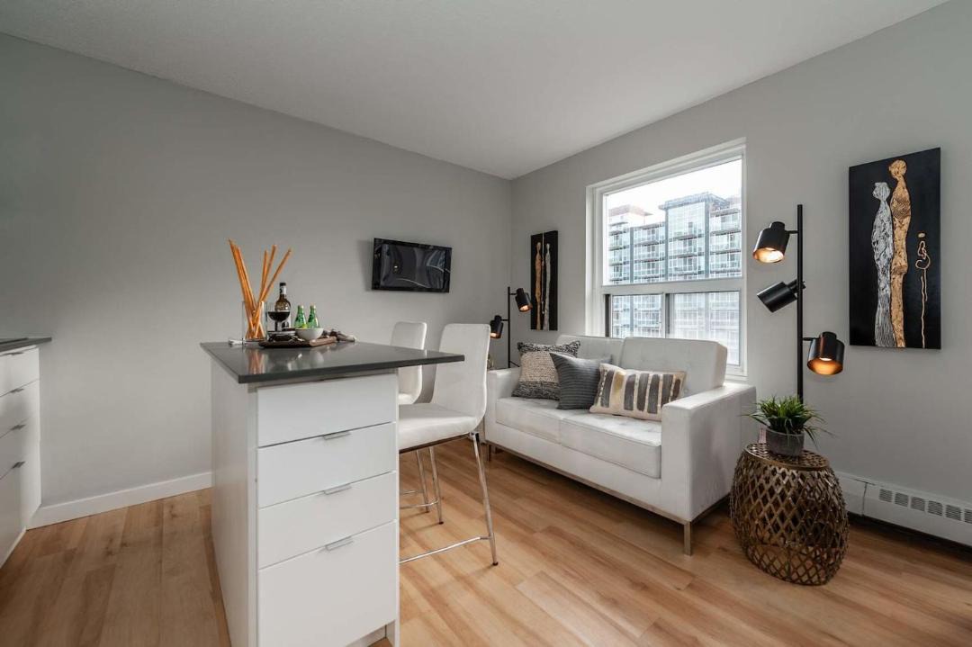Photo of Livingroom in Old Ottawa East