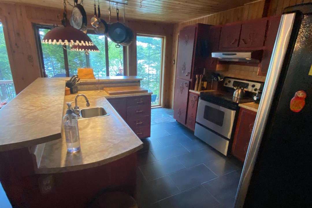 Photo of Kitchen in Sainte-Marguerite-du-Lac-Masson