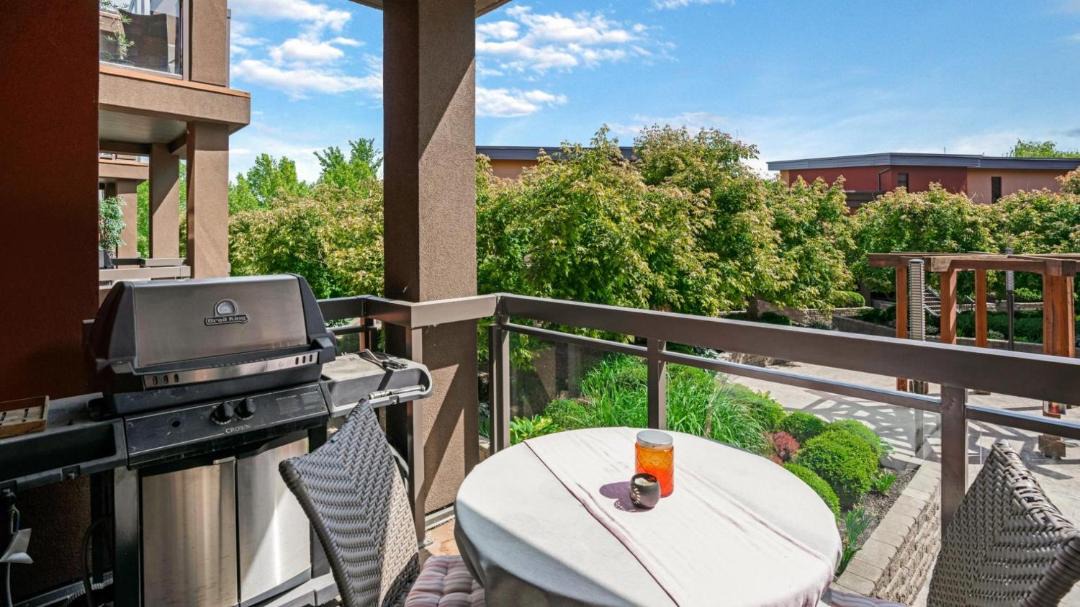 Photo of Patio Balcony in South Pandosy