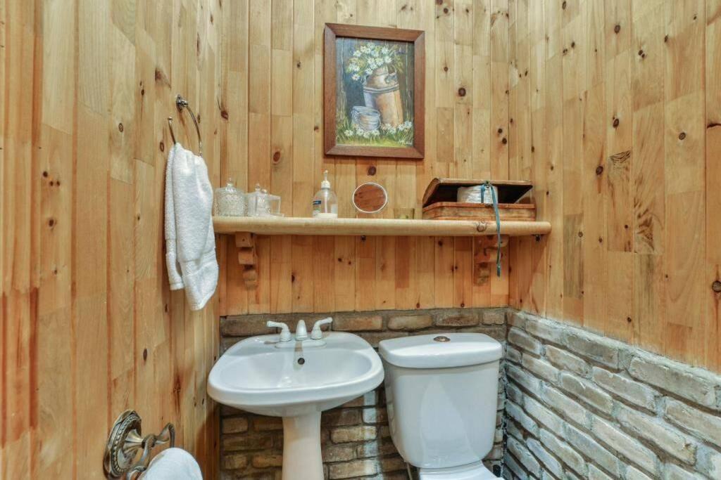 Photo of Bathroom in Saint-Faustin-Lac-Carre