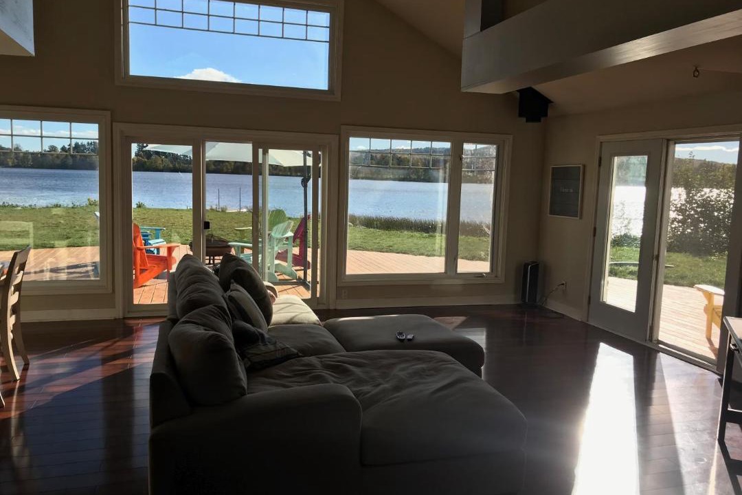 Photo of Livingroom in Barry's Bay