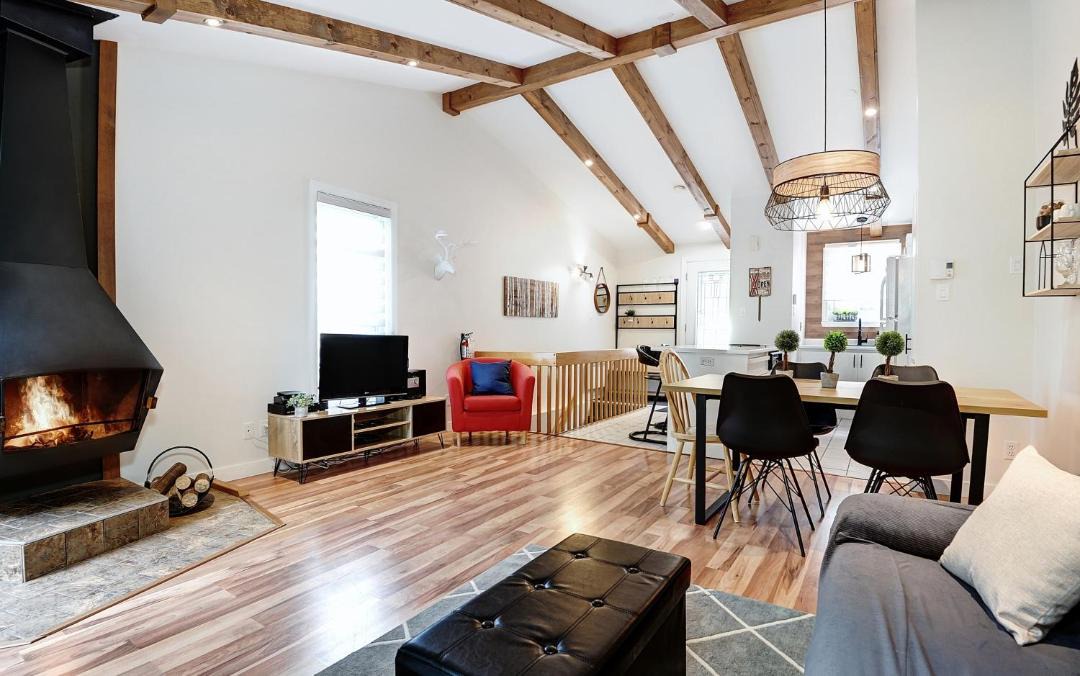 Photo of Livingroom in Stoneham